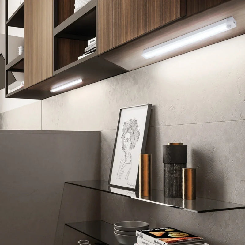 Luz LED com sensor de movimento + Brinde Exclusivo