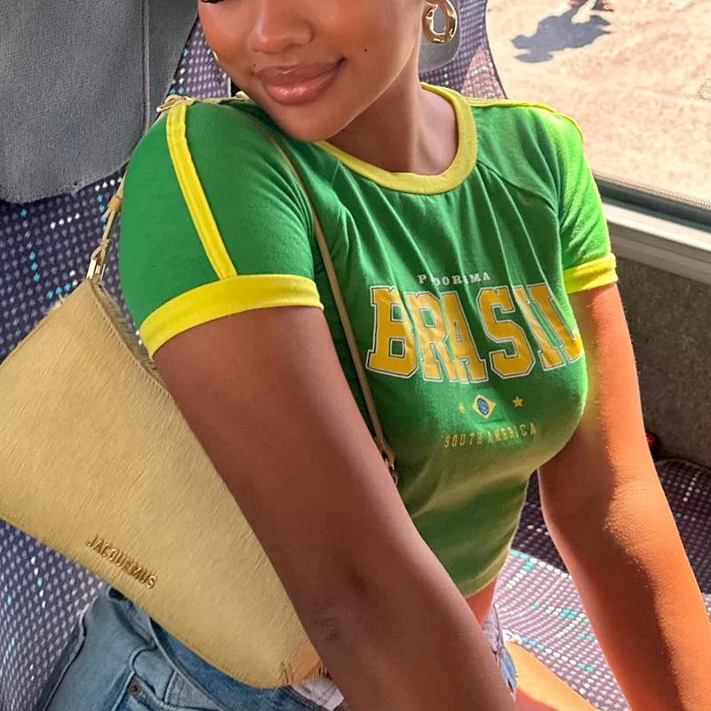 Camiseta feminina com estampa do Brasil retrô + Brinde Exclusivo
