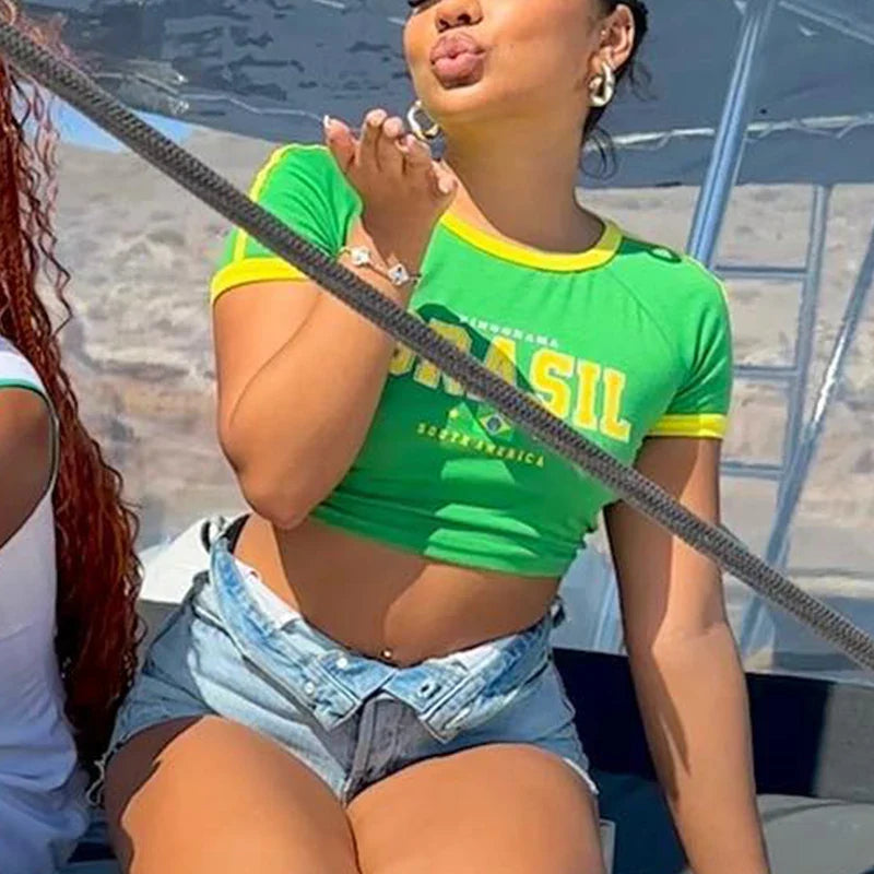 Camiseta feminina com estampa do Brasil retrô + Brinde Exclusivo