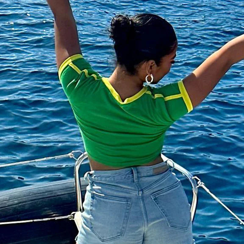 Camiseta feminina com estampa do Brasil retrô + Brinde Exclusivo